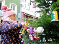 Paten f&uuml;r die Weihnachtsbaum-Schm&uuml;ckaktion gesucht!