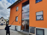 Fenster putzen ist oft Flei&szlig;arbeit