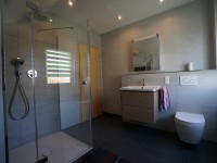 Neugestaltung Bad mit bodenebener Dusche