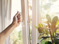 Fenster aus Aluminium, Kunststoff oder Holz