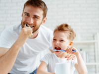 Zahnreinigung zu Hause: Tipps f&uuml;r die richtige Pflege