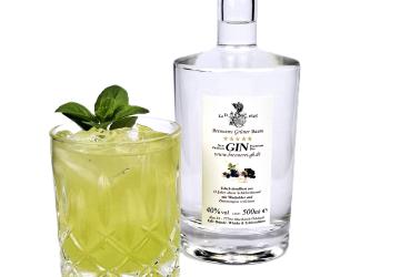 Der erste GIN unserer Cocktailserie New Fashion ist da.